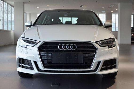 天窗动力带T,油耗低至5.4,这车卖18W,叫好不叫座