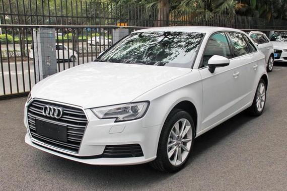 奥迪最新诱惑，15万开走，油耗7L，家用车非他莫属