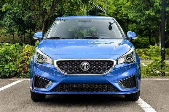 这两款车顶配不到10万元，实惠又实用，颜值也不错