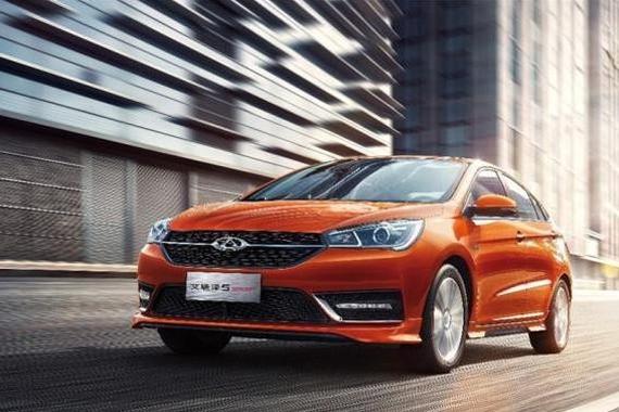 好看还安全，10万元以内这3款车最适合女生开！