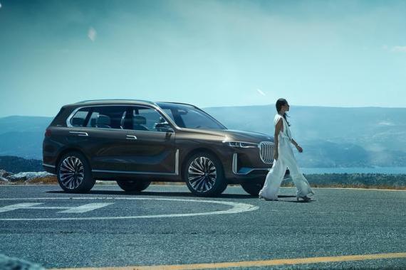 BMW宝马第一款七座车型X7  预计120万起售