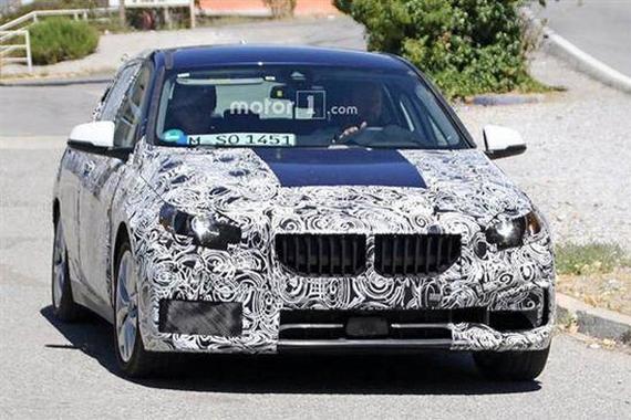 全新宝马1系谍照曝光 设计更具侵略性