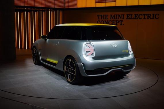 2017法兰克福车展MINI首款纯电动车型亮相