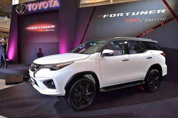 2.7L配四驱, 性能不输汉兰达, 纯进口才卖25万?