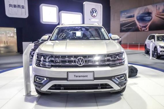 连续6个月中大型SUV冠军，这大众用实力征服普拉多