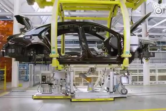 德国制造：新款奔驰S级生产线体验