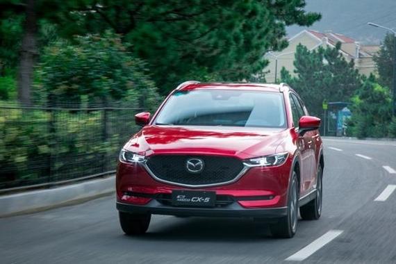 加宽降高，配备GVC，这是一款操控性能不输轿车的SUV