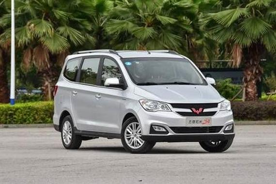 五菱宏光除了价格比宝骏730还有哪些优点？