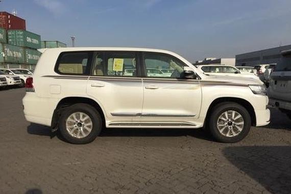 17款丰田酷路泽4600中东版陆地巡洋舰霸气SUV