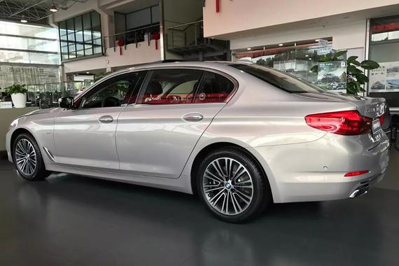 新宝马5系来了，还有买7系的必要吗？