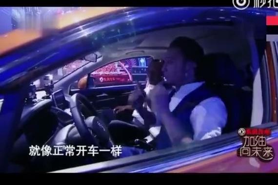 视频：原来汽车盲区有这么大，汽车专家现场实验