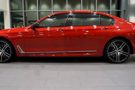 视频：宝马M760Li V12实拍