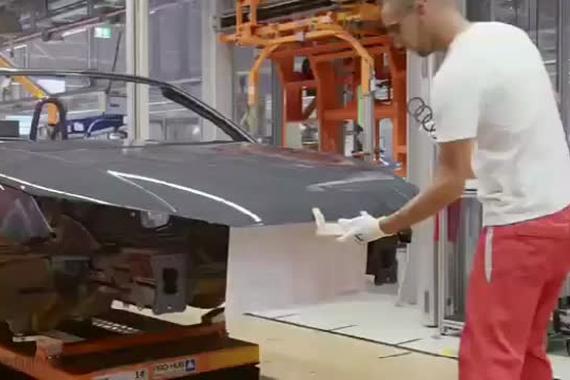 强劲动力轿跑 2017奥迪TT RS生产大揭秘！