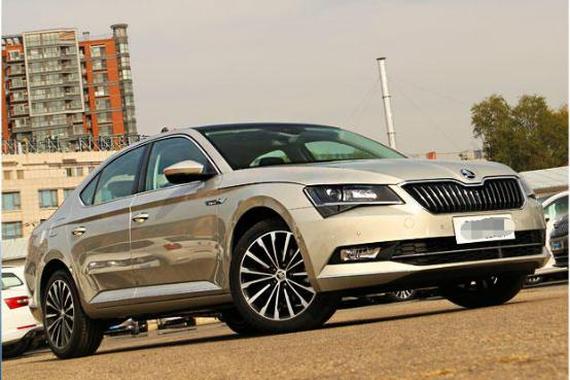 配置大升级 实拍上汽斯柯达2018款速派