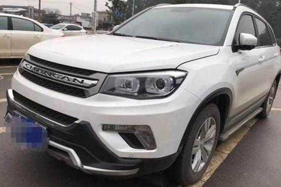 试驾之后，毫不犹如的买下了这款SUV,售价8万！