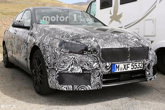 全新宝马1系内饰谍照曝光 明年年底发布