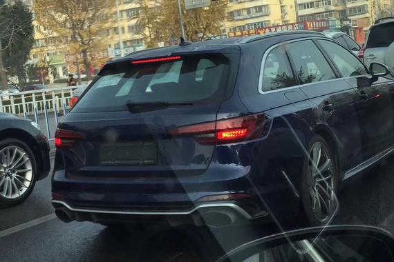 奥迪RS4 Avant国内谍照 西装暴徒/明年引进