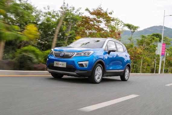续航可观 试长安CS15EV、新逸动EV300