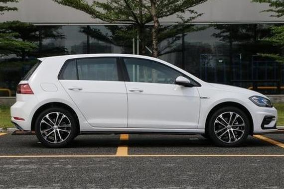 全新高尔夫新鲜出炉，小神车又有了大变化