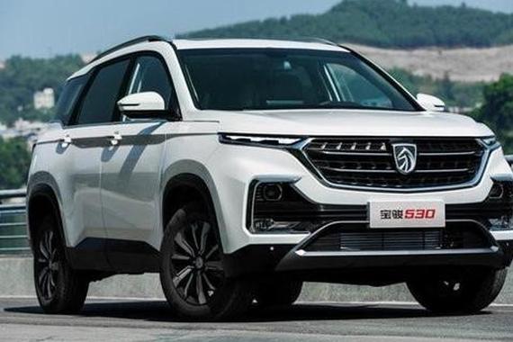 宝骏560外形大气，5座7座任你选，7.58-11.78万