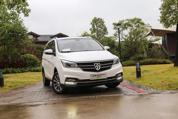 宝骏730新增车型上市 售7.88-10.88万