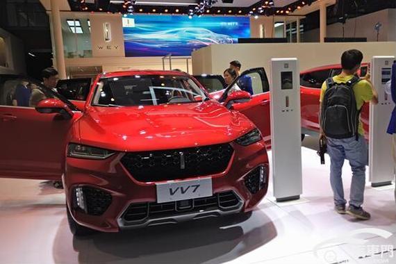 广州车展 自主两强豪车展台对决谁更强？