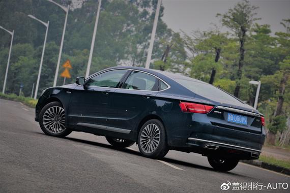 什么国产车值得买——试驾吉利新博瑞