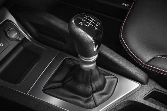 高速下空挡滑行到底省不省油？