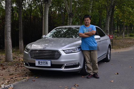 交换空间 一汽-大众迈腾VS福特金牛座