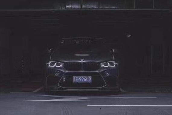 新款宝马X5改装AccuAir空气悬挂“不走寻常路”