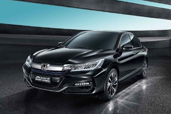 国产第十代雅阁亮相了！2.0T涡轮5.7秒破百，17万要引爆市场？