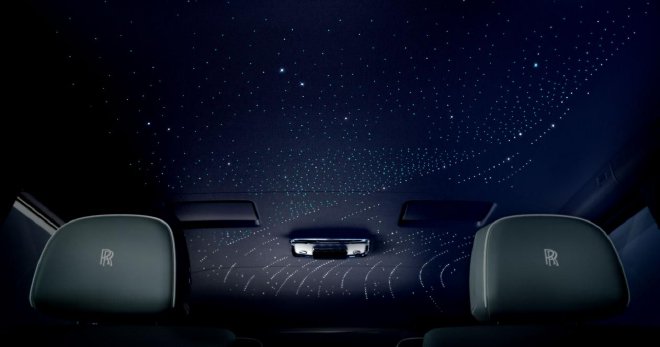 2024北京车展:劳斯莱斯多款定制车型亮相