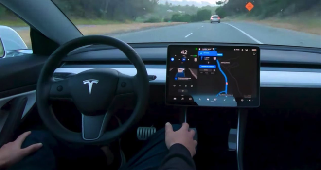 又一起!特斯拉Model 3起火后爆炸 或因自动驾驶功能