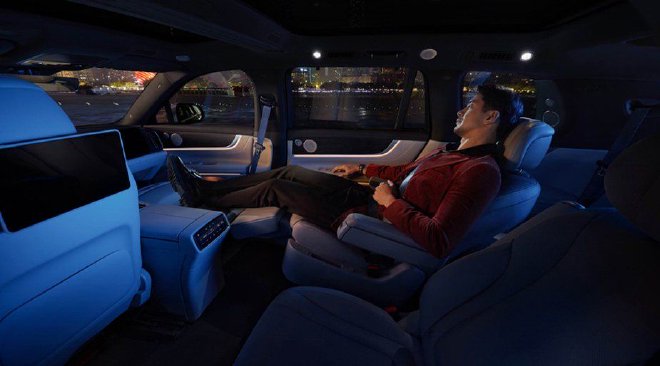 赛力斯汽车重庆车展实力圈粉,OTA再升级