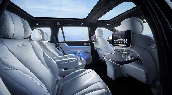 赛力斯汽车重庆车展实力圈粉,OTA再升级