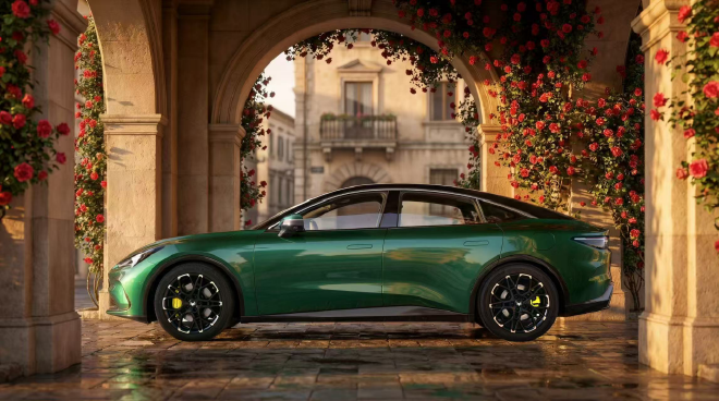 极狐全新阿尔法S5上市 补贴后售价9.98万元起