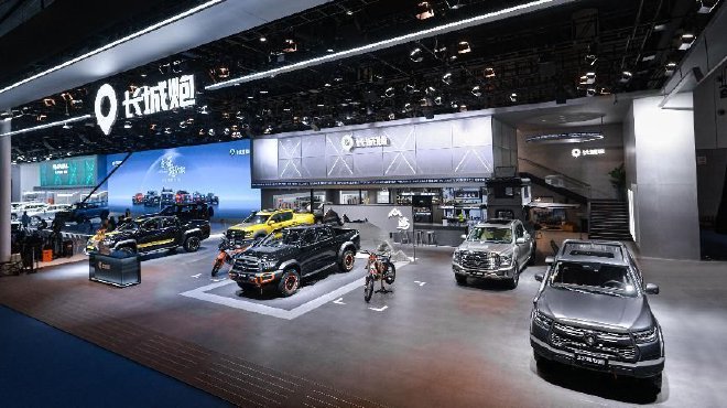 2023成都车展:山海炮性能版亮相 23款黑弹上市售价25.88万元