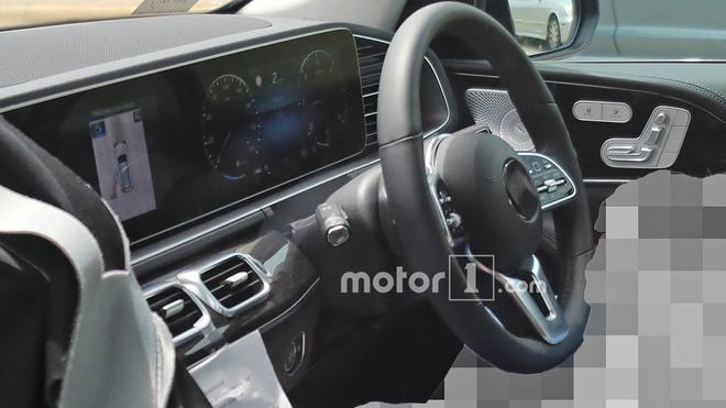 此前曝光的内饰谍照