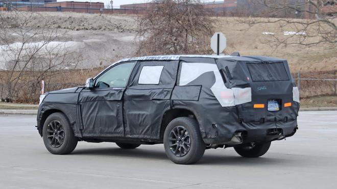 全新旗舰Grand Wagoneer谍照首曝 2021年发布