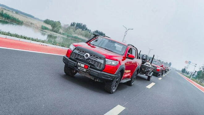 玩钓鱼,你还少一辆长城炮!亚洲最大路亚钓鱼赛山东东平开赛