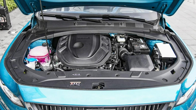 要空间也要动力 家轿选奔腾B70 2.0T还是吉利星瑞