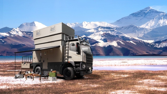 上汽大通MAXUS原厂首款百万级重卡房车探索家·珠峰