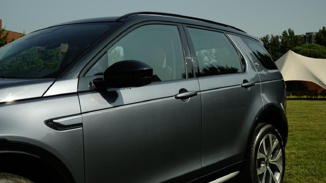 豪华与实用的融合 静态体验全新路虎发现运动版