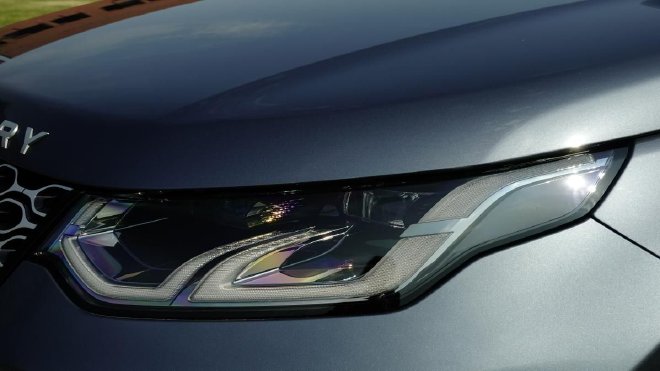 豪华与实用的融合 静态体验全新路虎发现运动版