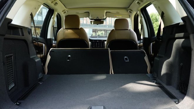 豪华与实用的融合 静态体验全新路虎发现运动版