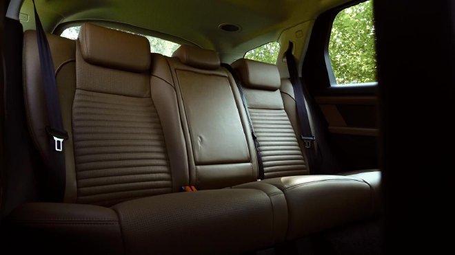 豪华与实用的融合 静态体验全新路虎发现运动版