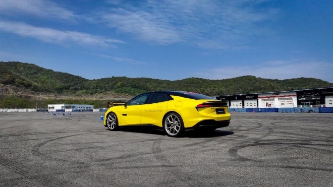 实现驭风之术 宁波赛道体验路特斯EMEYA