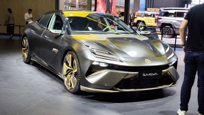 2024成都车展:路特斯冠军车型阵容登陆