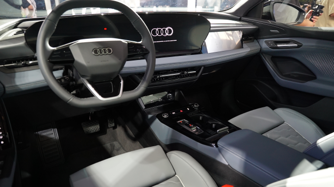 2024广州车展:奥迪Q6L e-tron与Q6L Sportback e-tron亮相