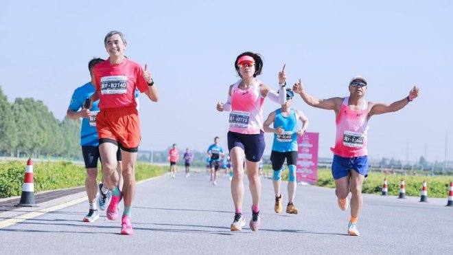 陪妈妈跑 向爱出发